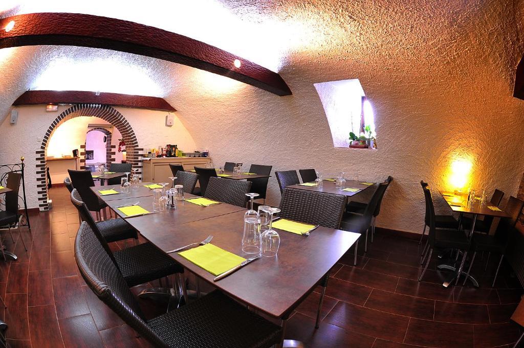 Auberge Saint Martin La Brigue Bagian luar foto